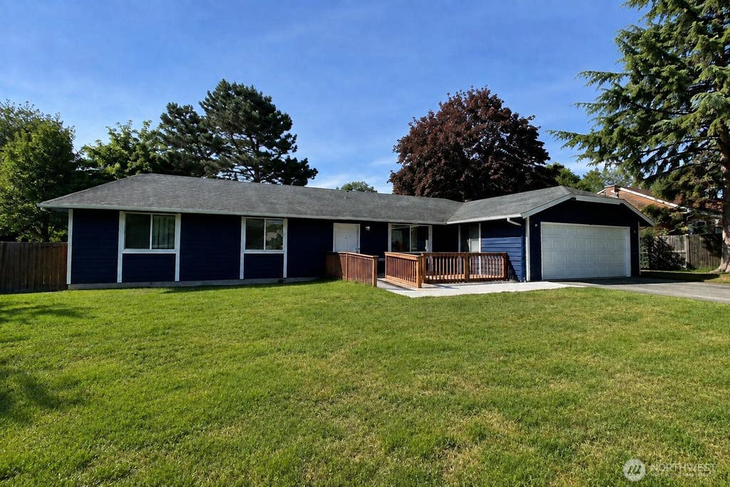 Photo of Kent, WA 98030 (MLS # 2573048)