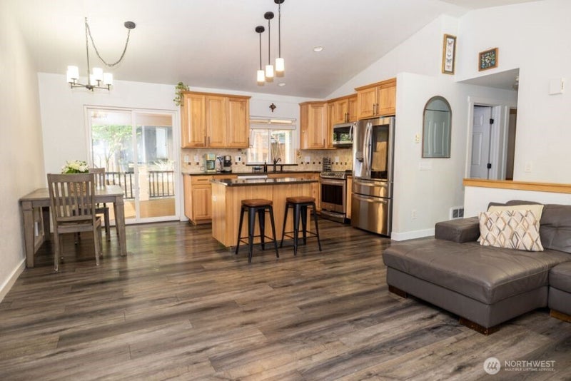 16704 3rd Drive SE