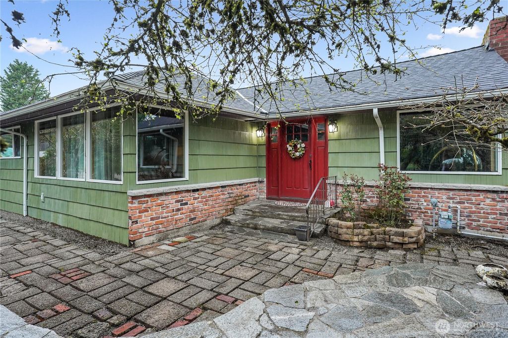 Photo of 3743 S 188th, SeaTac, WA 98188 (MLS # 2348266)