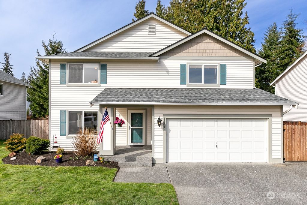 Photo of 13816 49th Avenue SE, Everett, WA 98208 (MLS # 2045201)