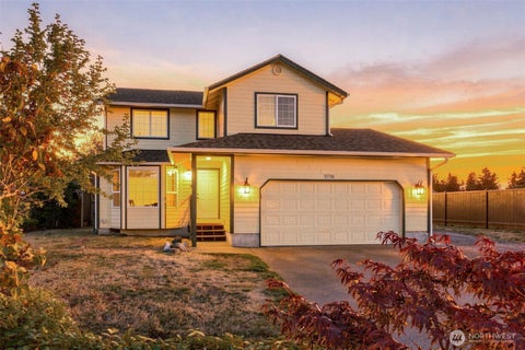 Photo of 15738 Woodland Court SE, Yelm, WA 98597 (MLS # 2591801)