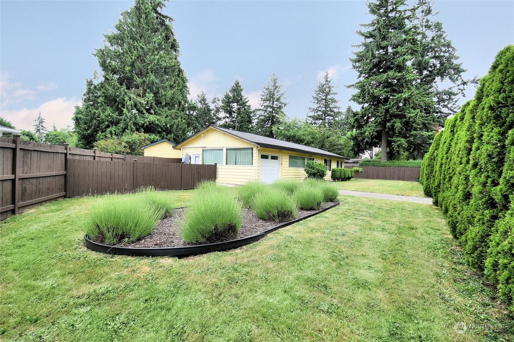 Photo of 16227 NE 3rd Place, Bellevue, WA 98008 (MLS # 2128374)