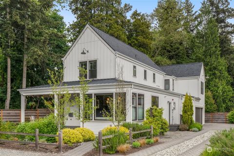 A home in Lake Forest Park