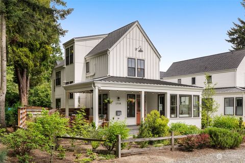 A home in Lake Forest Park