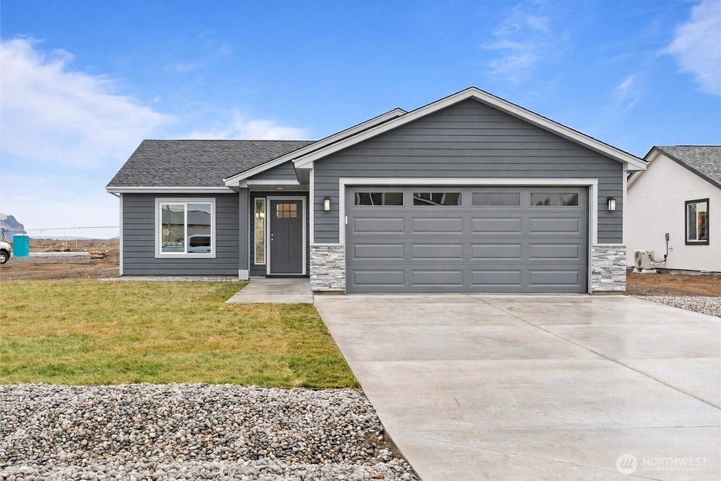 Photo of 0 Lot 21 Peach Street, Mattawa, WA 99349 (MLS # 2492112)