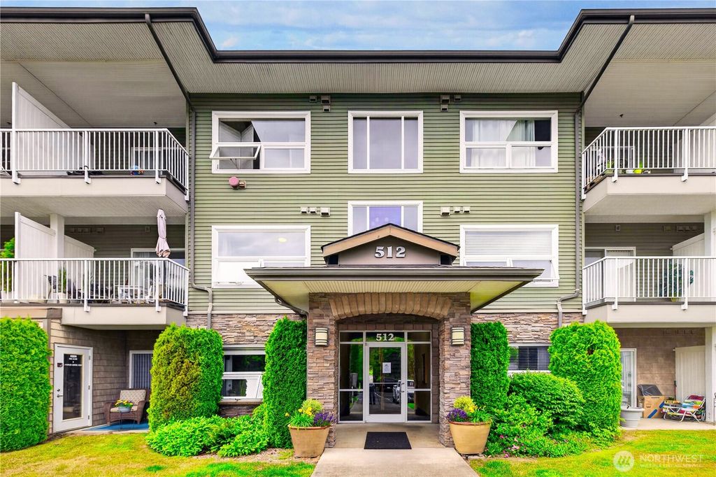 Photo of 512 Darby Drive, Bellingham, WA 98226 (MLS # 2541944)