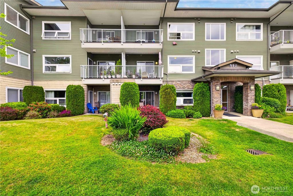 Photo of 512 Darby Drive, Bellingham, WA 98226 (MLS # 2541944)