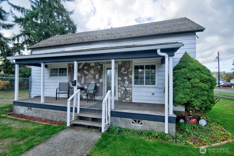 Photo of 1431 Oxford Avenue, Centralia, WA 98531 (MLS # 2448471) Photo of 1431 Oxford Avenue, Centralia, WA 98531 (MLS # 2448471)