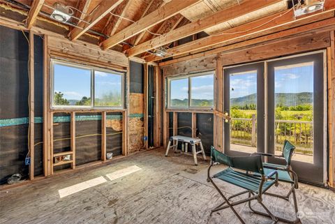 A home in Cathlamet