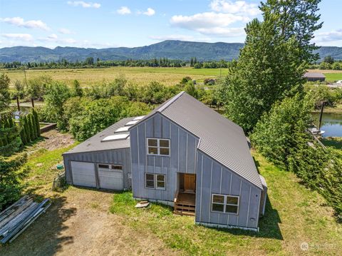 A home in Cathlamet