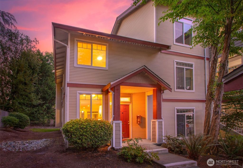 Photo of 14816 29th Avenue W #B101, Lynnwood, WA 98087 (MLS # 2408759)