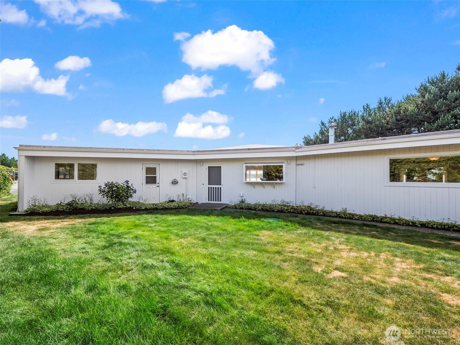 4957 NE Canal Lane