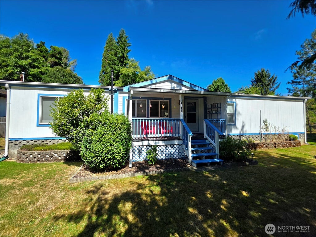 Photo of 521 Central Avenue, South Bend, WA 98586 (MLS # 2569746)