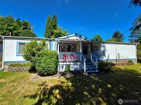 Photo of 521 Central Avenue, South Bend, WA 98586 (MLS # 2569746)