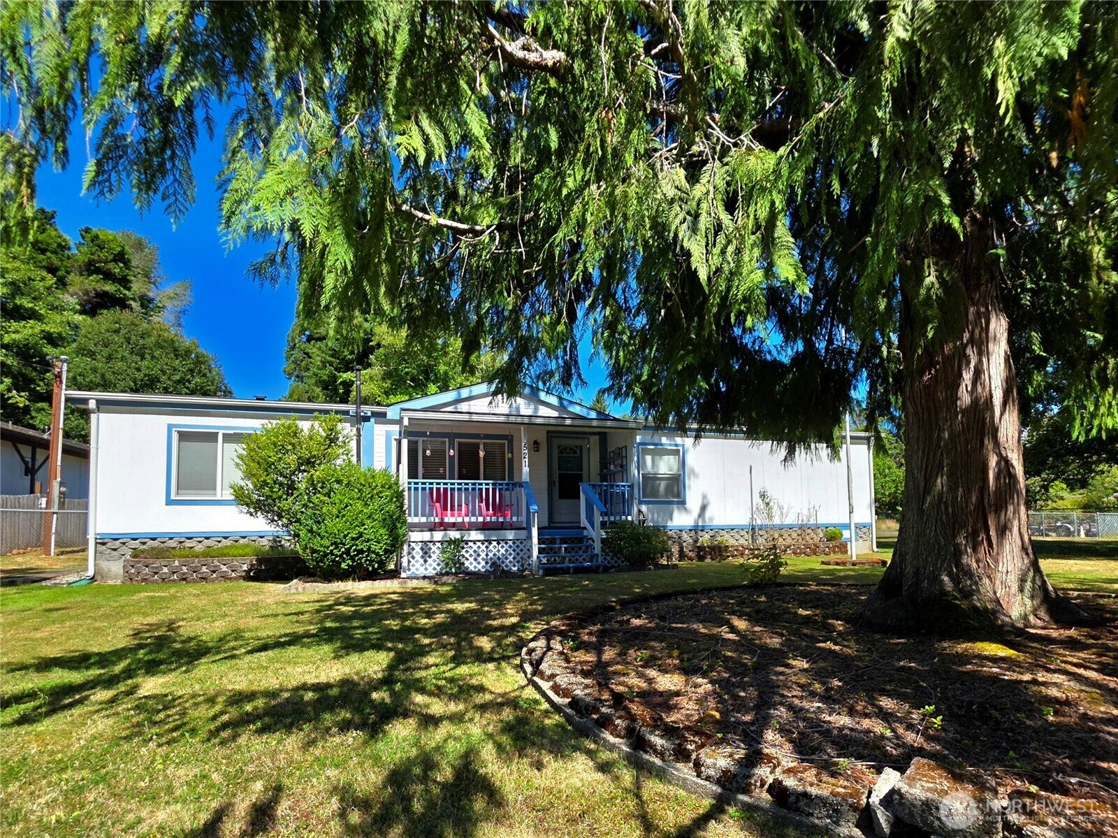 521 Central Avenue