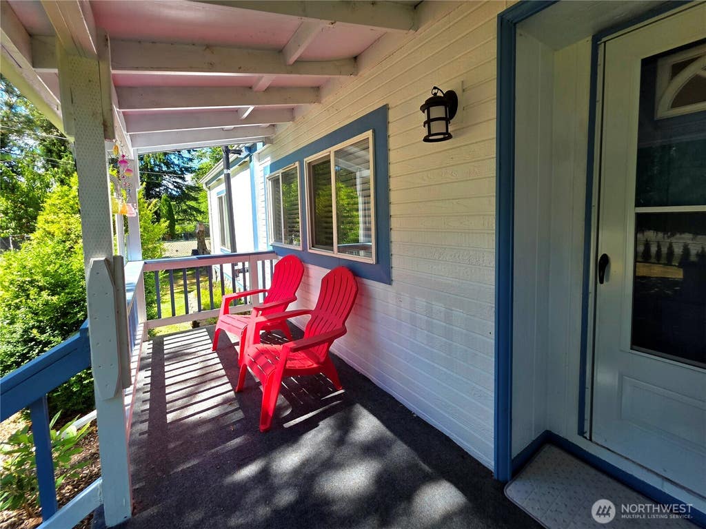 Photo of 521 Central Avenue, South Bend, WA 98586 (MLS # 2569746)