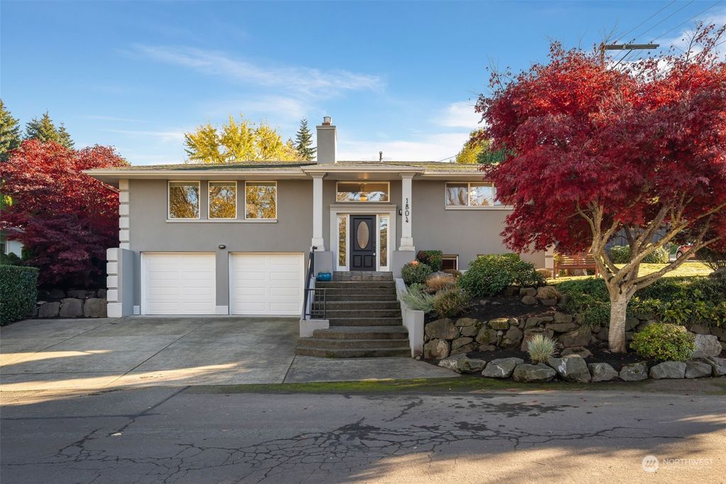 Photo of 1804 2nd Street, Kirkland, WA 98033 (MLS # 2309195)