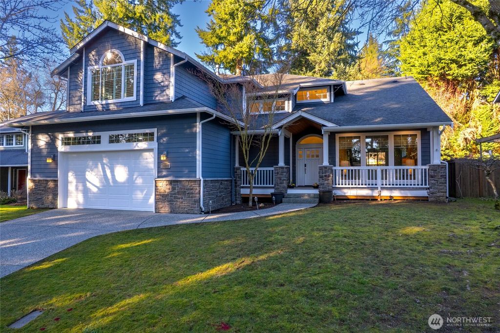 Photo of 12822 NE 103rd Place, Kirkland, WA 98033 (MLS # 2480154)