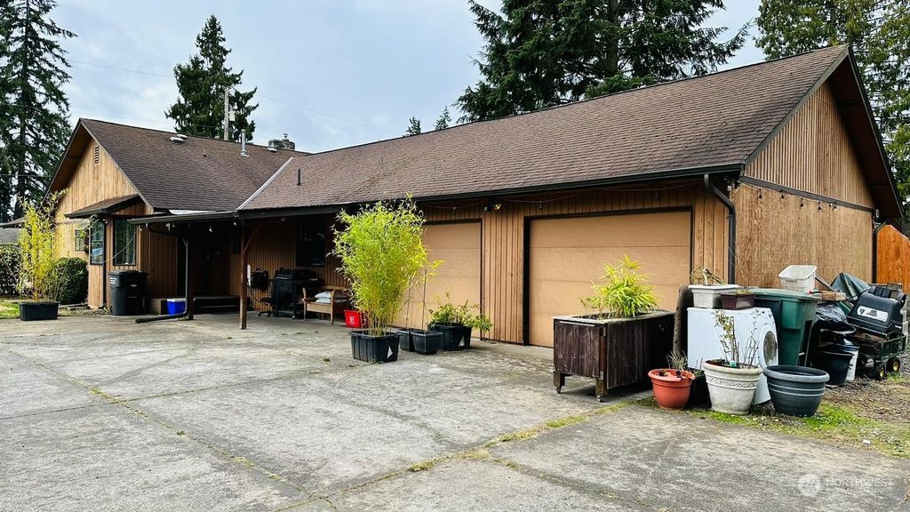 Photo of 705 Cabot Road, Everett, WA 98203 (MLS # 2053969)