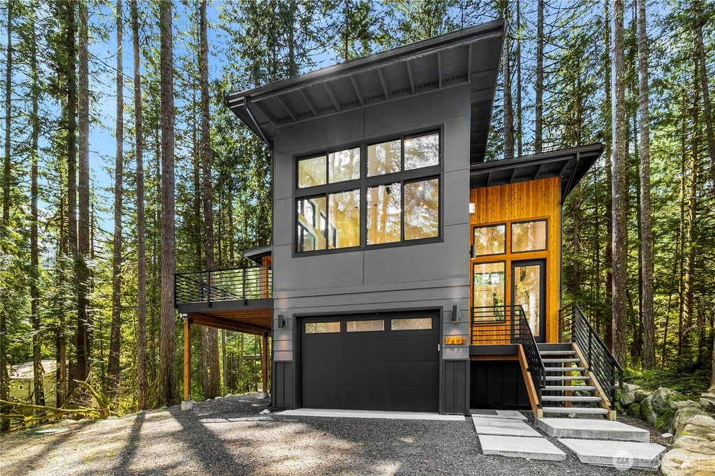 Photo of 7475 Canyon View Drive, Deming, WA 98244 (MLS # 2534362)