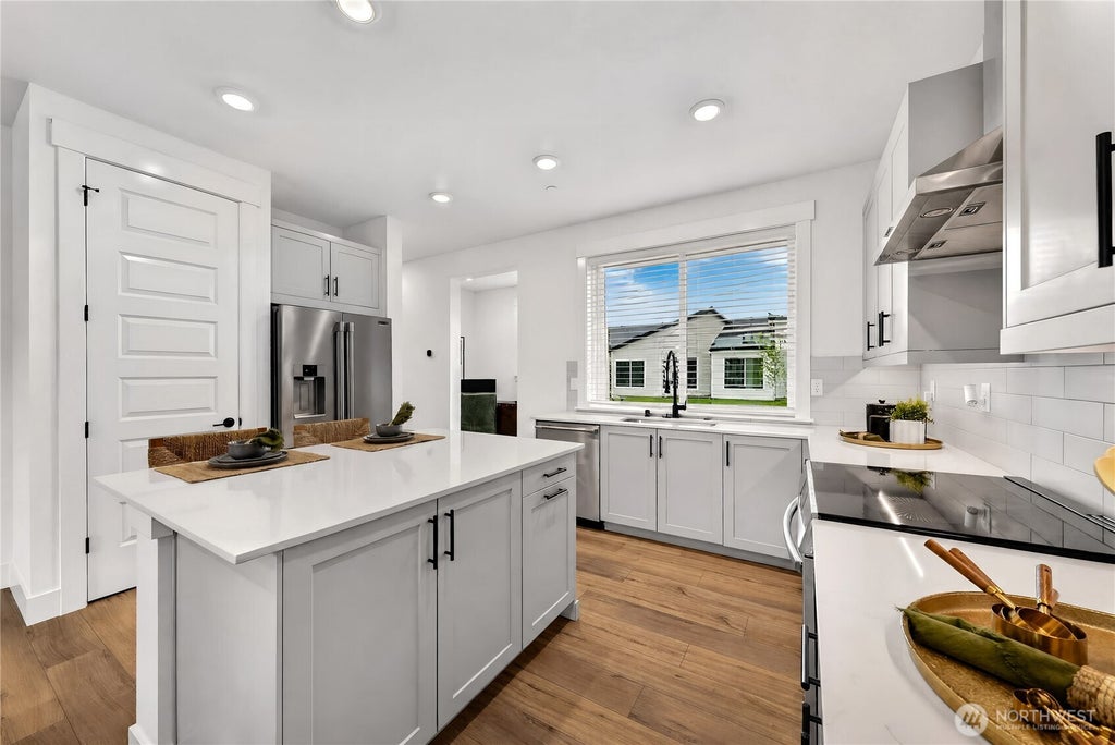 Photo of 9405 Paradise Lake Rd #KK5, Snohomish, WA 98296 (MLS # 2561267)