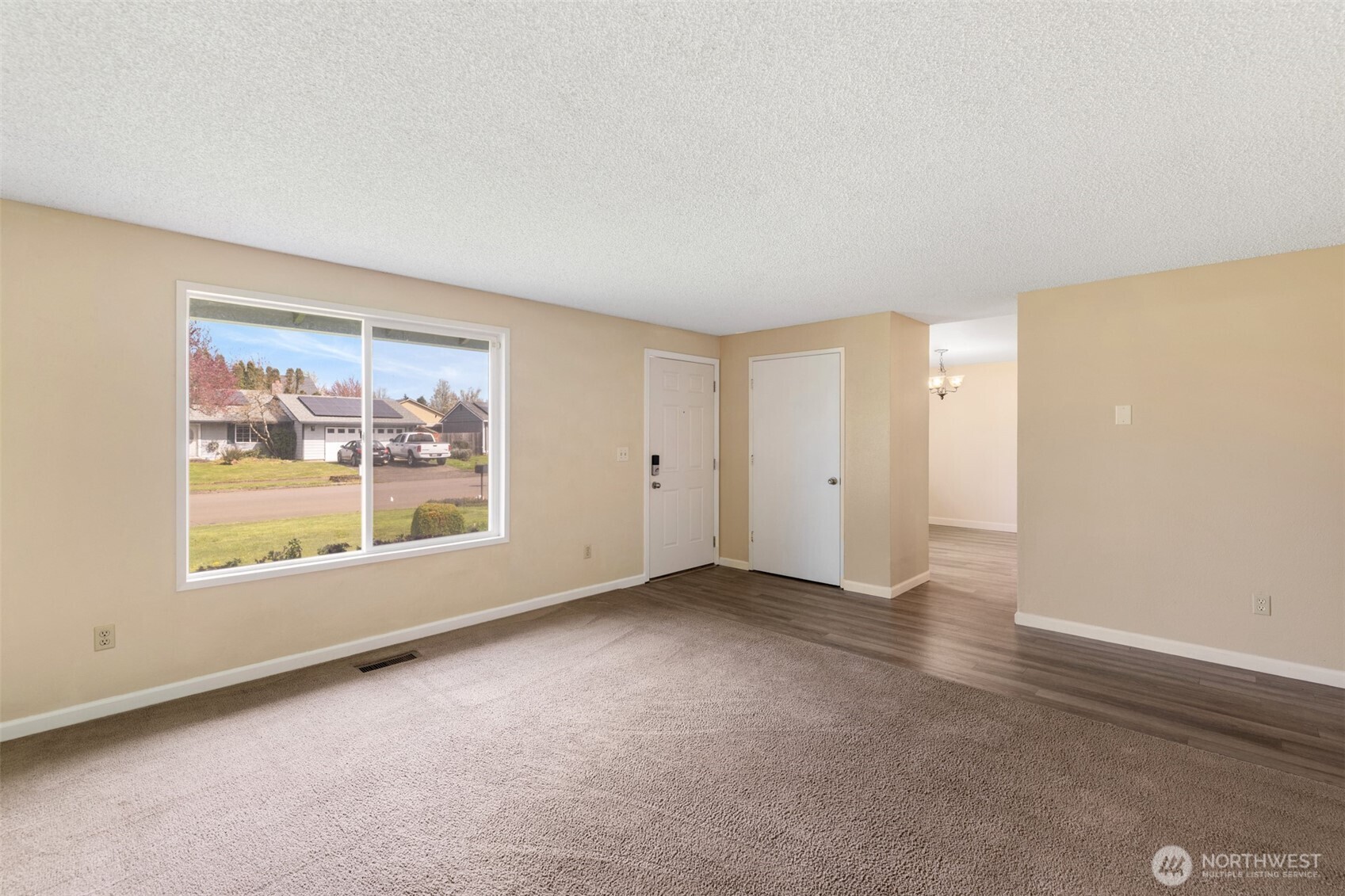 12713 NE 41st Street