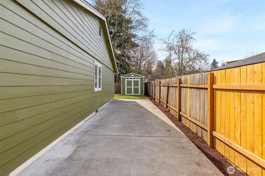 Photo of 12713 NE 41st Street, Vancouver, WA 98682 (MLS # 2494565)