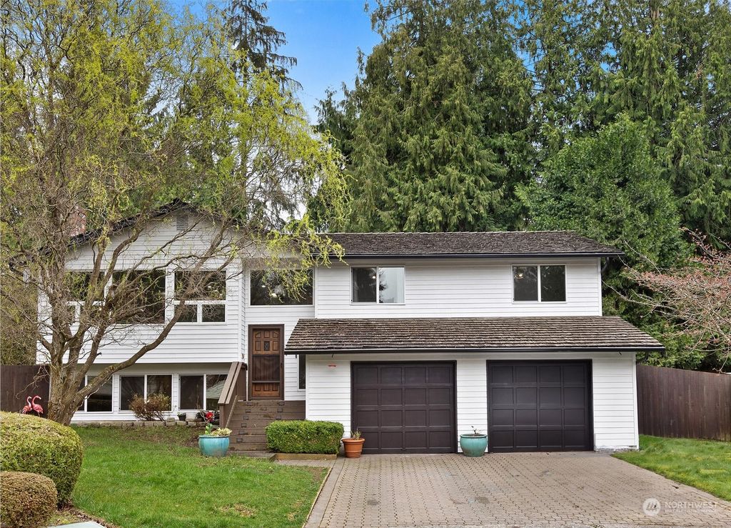 Photo of 5712 142nd Place SE, Everett, WA 98208 (MLS # 2221145)
