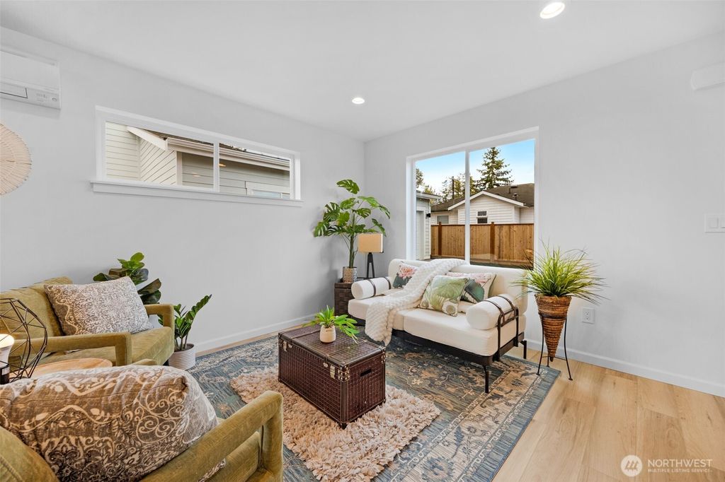 Photo of 6315 W Beech Street #B, Everett, WA 98203 (MLS # 2442857)