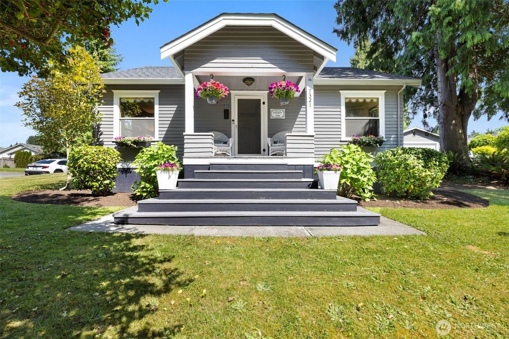 Photo of 7321 71st Avenue NE, Marysville, WA 98270 (MLS # 2409038)