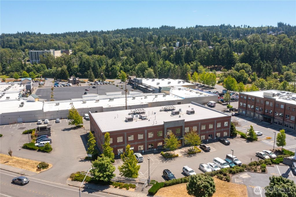 Photo of 333 32nd Street, Bellingham, WA 98225 (MLS # 2483817)