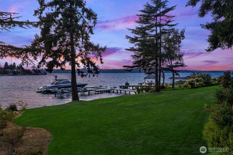 Photo of 3639 Hunts Point Road, Hunts Point, WA 98004 (MLS # 2486153)