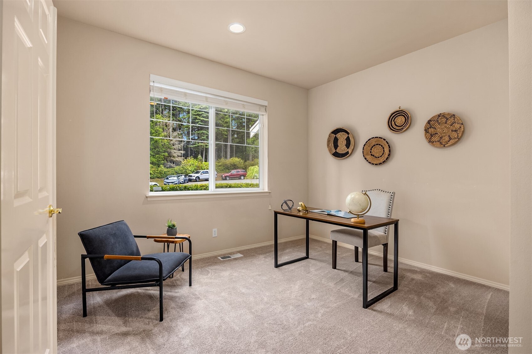 23600 Dunbar Place NW