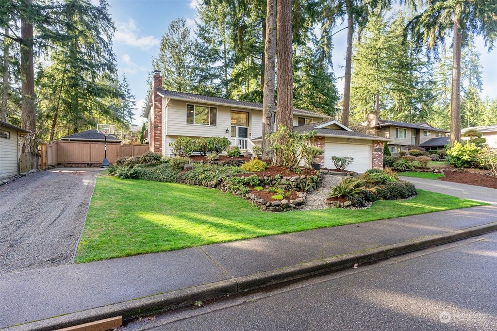 Photo of 9231 120th Avenue SE, Newcastle, WA 98056 (MLS # 2048223)