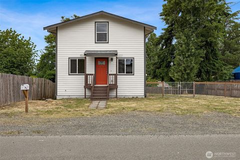 Photo of 418 Dearborn Avenue, Shelton, WA 98584 (MLS # 2535518)