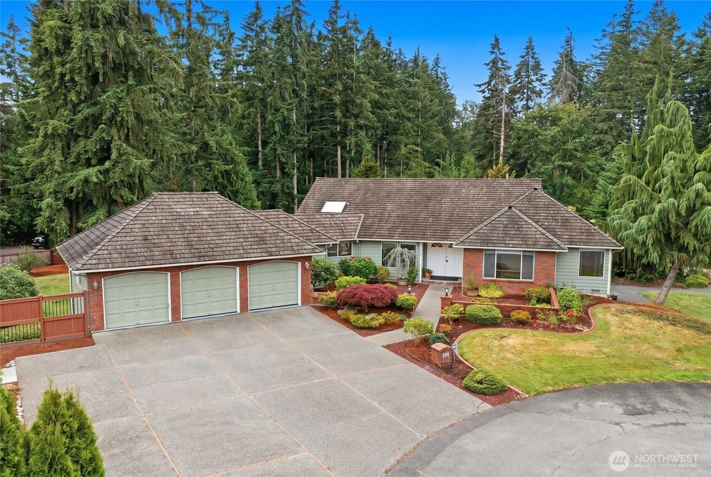 Photo of 226 174th Street SW, Bothell, WA 98012 (MLS # 2548512)