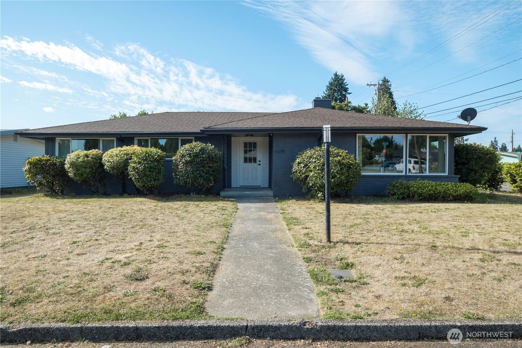 Photo of 1608 2nd Street NE, Auburn, WA 98001 (MLS # 2423488)