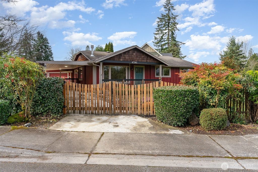 Photo of 4791 Milwaukee Avenue, Carnation, WA 98014 (MLS # 2333397)