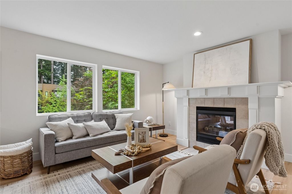 Photo of 9237 NE 173rd Place, Bothell, WA 98011 (MLS # 2517743)