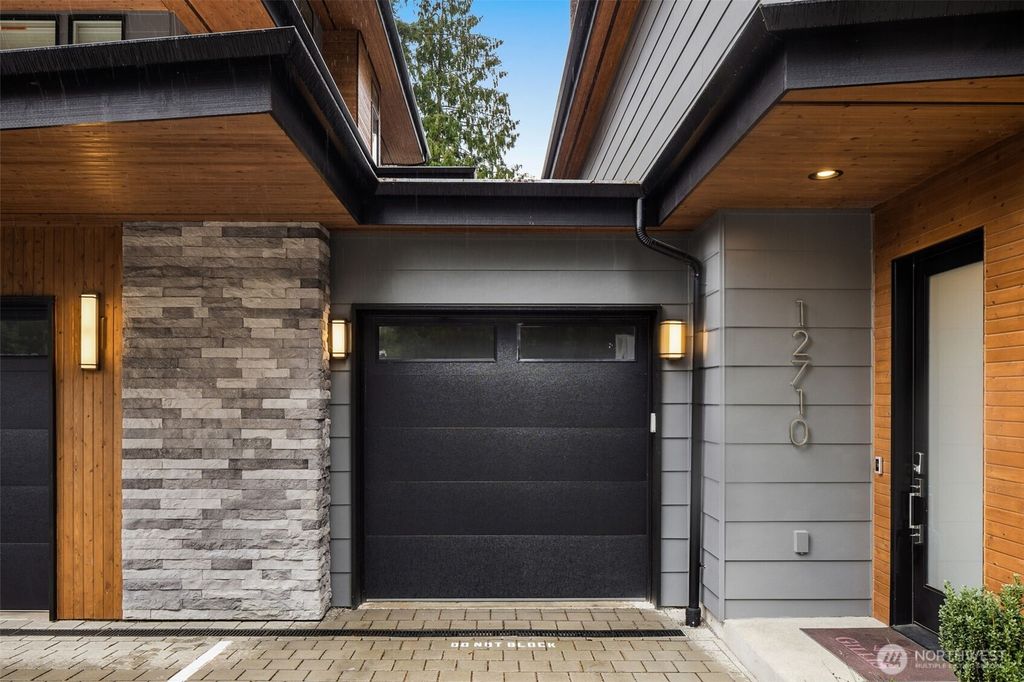 Photo of 12710 NE 72nd Street, Kirkland, WA 98033 (MLS # 2321732)