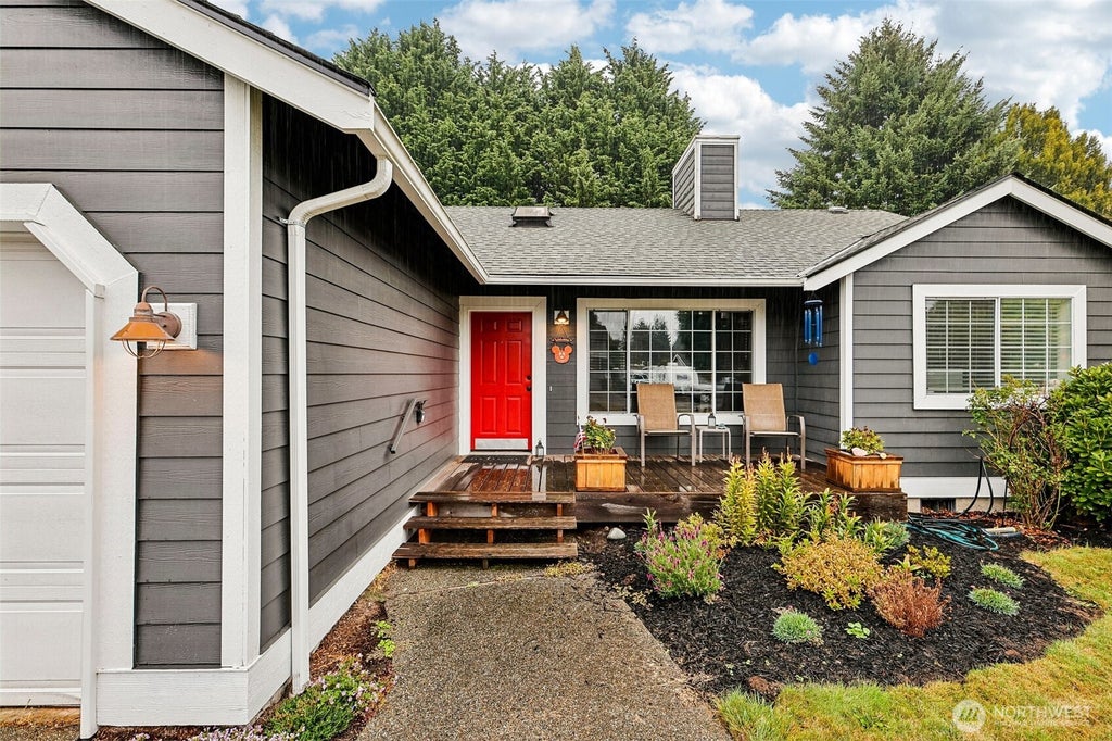 Photo of 5125 108th Place NE, Marysville, WA 98271 (MLS # 2589175)