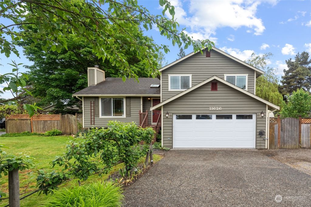 Photo of 11626 28th Street NE, Lake Stevens, WA 98258 (MLS # 2236977)