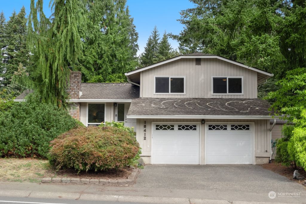 Photo of 16412 NE 110th Street, Redmond, WA 98052 (MLS # 2286617)