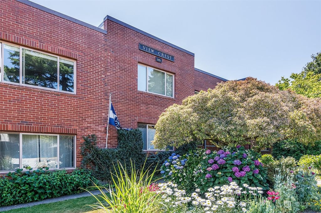 Photo of 515 W Olympic Place #203, Seattle, WA 98119 (MLS # 2263558)
