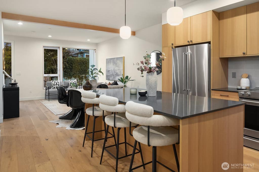 Photo of 1806 E Mercer Street, Seattle, WA 98112 (MLS # 2540168)