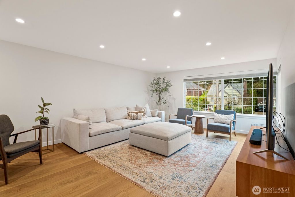 Photo of 2649 Walnut Avenue SW, Seattle, WA 98116 (MLS # 2339969)
