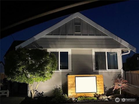 Photo of 16150 64th Street E, Sumner, WA 98390 (MLS # 2441014)