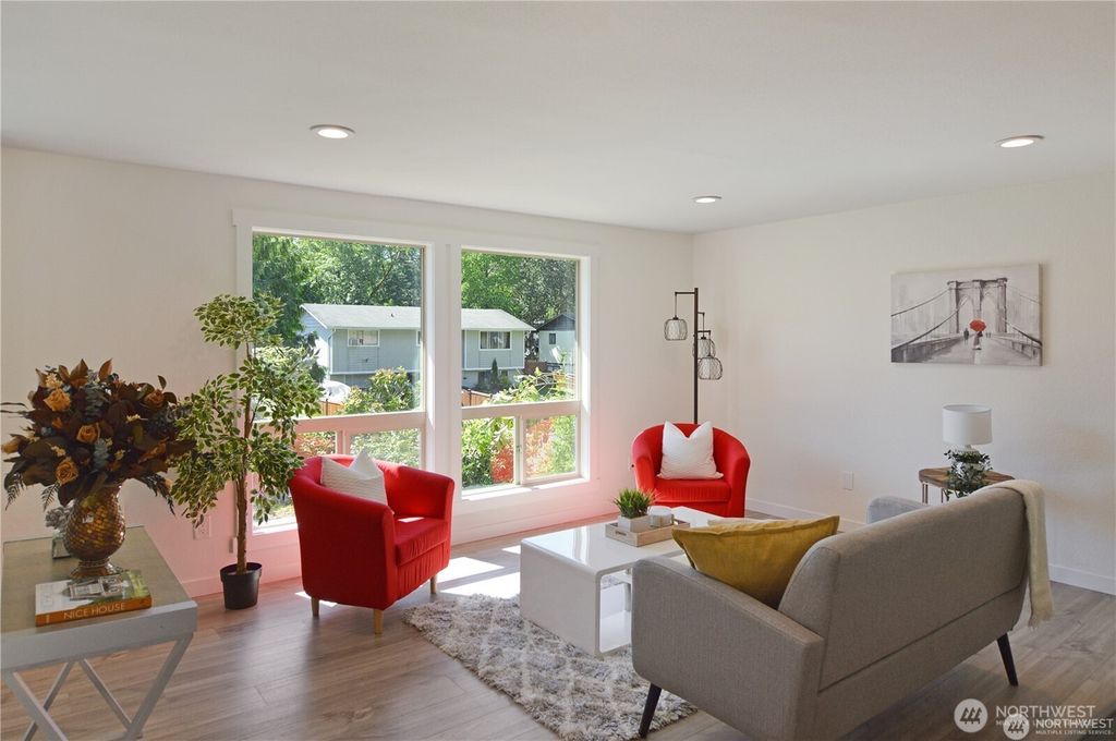 Photo of 15425 25th Avenue E, Tacoma, WA 98445 (MLS # 2446996)