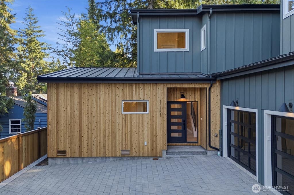 Photo of 13351 25th Avenue NE, Seattle, WA 98125 (MLS # 2553754)