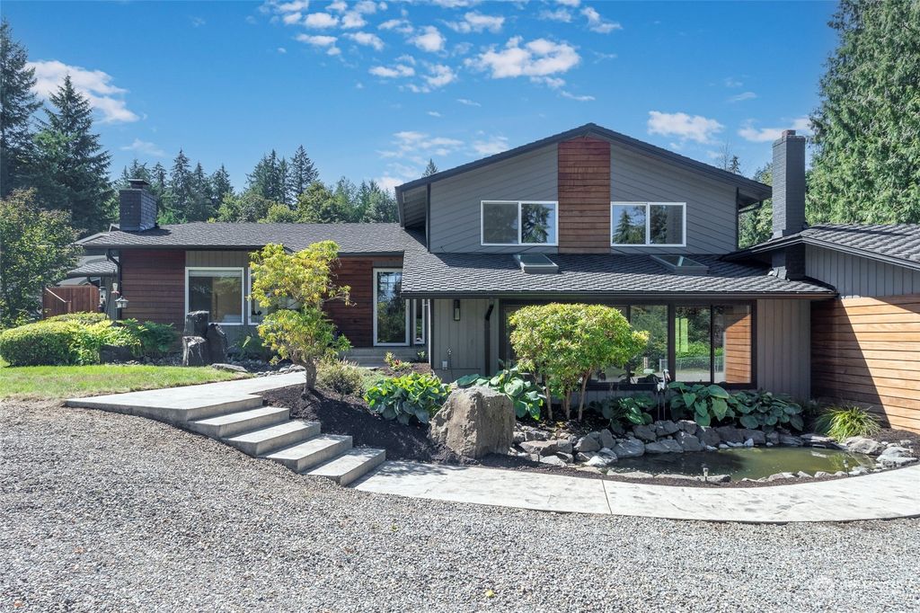 Photo of 39005 258th Avenue SE, Enumclaw, WA 98022 (MLS # 2281185)